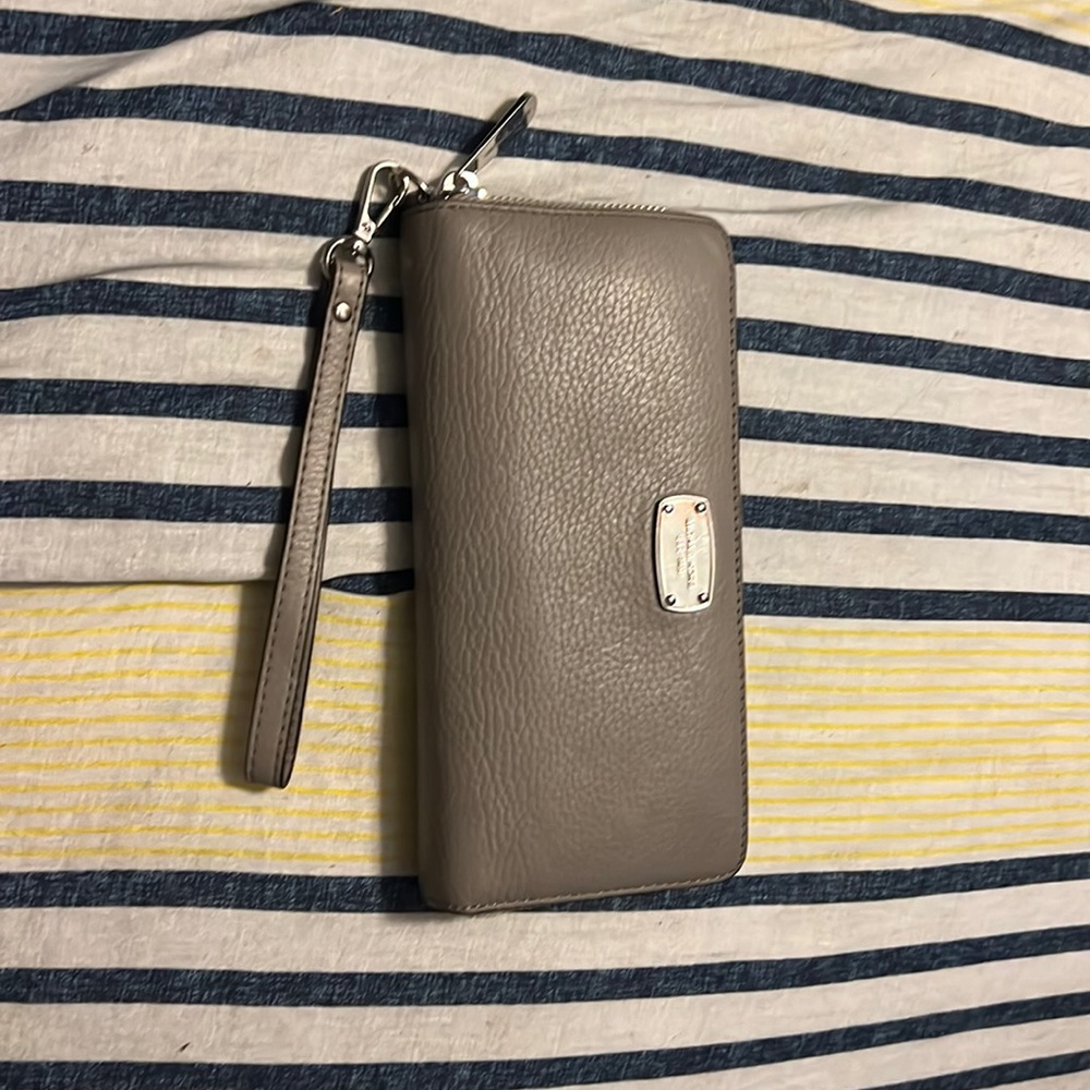 Michael Kors wallet